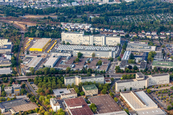 Siemens AG, Niederlassung Karlsruhe,  DHL Zustellbasis im Ortsteil Knielingen im Bundesland Baden-Württemberg, Deutschland