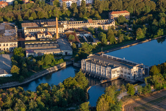 Luftbild von Stauwerk am Muzza Canal in Cassano d’Adda im Bundesland Lombardei, Italien