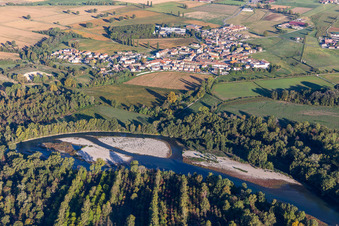 Luftbild von Sandbank an der Adda in Comazzo im Bundesland Lodi, Italien