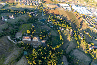 Casalgrande im Bundesland Reggio Emilia, Italien von oben
