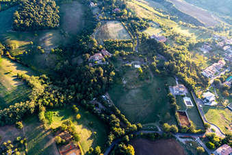 Castello della Torricella in Scandiano im Bundesland Reggio Emilia, Italien von oben