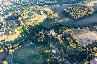 Castello della Torricella in Scandiano im Bundesland Reggio Emilia, Italien von oben gesehen