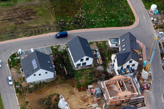 Schrägluftbild von Neubaugebiet K2 in Kandel im Bundesland Rheinland-Pfalz, Deutschland