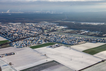 Neubaugebiet K2 im Winter bei Schnee in Kandel im Bundesland Rheinland-Pfalz, Deutschland