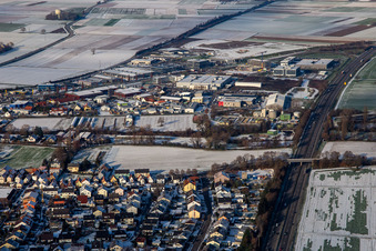 Hubenweg im Winter bei Schnee in Rülzheim im Bundesland Rheinland-Pfalz, Deutschland