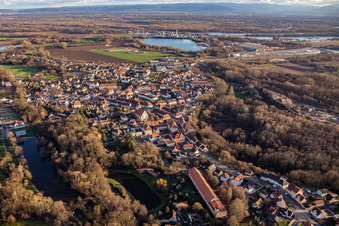 Lauterbourg im Bundesland Bas-Rhin, Frankreich von oben gesehen