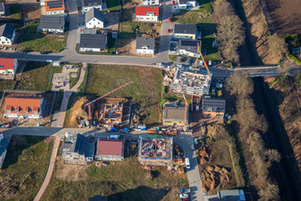 Luftaufnahme von Veilchenweg im Neubaugebiet K2 im Winter in Kandel im Bundesland Rheinland-Pfalz, Deutschland