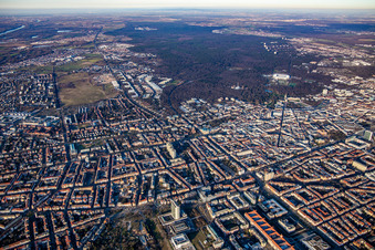 Reinhold-Frank-Straße zum Adenauerring im Ortsteil Weststadt in Karlsruhe im Bundesland Baden-Württemberg, Deutschland