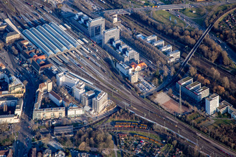 Albtalbahnhof und Hauptbahnhof im Ortsteil Südweststadt in Karlsruhe im Bundesland Baden-Württemberg, Deutschland