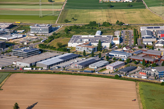 Industriegebiet Nord im Speyerer Tal in Rülzheim im Bundesland Rheinland-Pfalz, Deutschland