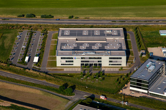 Eizo, Carl-Benz-Straße in Rülzheim im Bundesland Rheinland-Pfalz, Deutschland