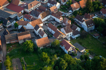 Mühlstr in Winden im Bundesland Rheinland-Pfalz, Deutschland