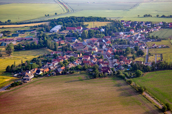 Endorf von Süden in Falkenstein im Bundesland Sachsen-Anhalt, Deutschland