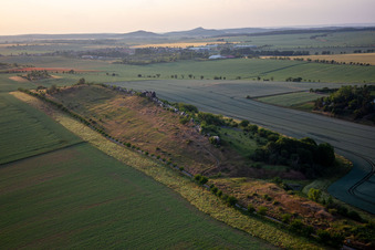 Luftaufnahme von Teufelsmauer Mittelsteine von Südosten im Ortsteil Weddersleben in Thale im Bundesland Sachsen-Anhalt, Deutschland