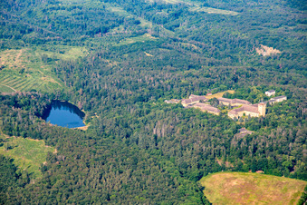 Schulungszentrum Großer Ziegenberg, Deutsch-Chinesische Fussball-Akademie GmbH und Kunssteich Ballenstedt im Bundesland Sachsen-Anhalt, Deutschland