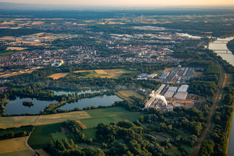 Germersheim von Süden am Morgen im Bundesland Rheinland-Pfalz, Deutschland