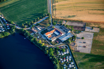 Gut Thomashof - Campinganlage und Pferdepension Fischer am Steinhäuserwühlsee in Speyer im Bundesland Rheinland-Pfalz, Deutschland