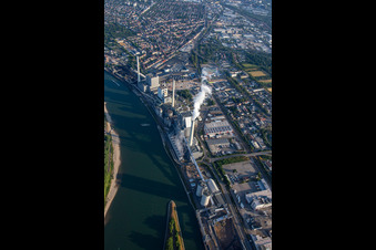 Großkraftwerk Mannheim GKM von Südosten im Ortsteil Neckarau im Bundesland Baden-Württemberg, Deutschland