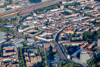 Seckenheimer Straße und B37 im Ortsteil Oststadt in Mannheim im Bundesland Baden-Württemberg, Deutschland