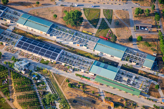 Luftaufnahme von U-Halle auf dem Spinelli-Park der Bundesgartenschau Mannheim BUGA 2023 im Ortsteil Feudenheim im Bundesland Baden-Württemberg, Deutschland