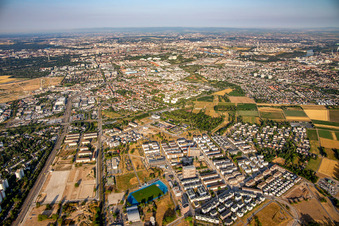 Käfertal von Nordosten in Mannheim im Bundesland Baden-Württemberg, Deutschland