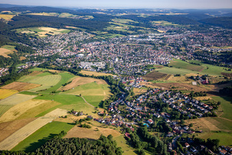 Erbach von Süden im Bundesland Hessen, Deutschland
