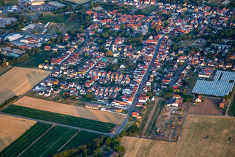 Bahnhofstr in Schwegenheim im Bundesland Rheinland-Pfalz, Deutschland