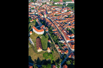 Prešernova ulica unter der der Burg in Ptuj, Slowenien