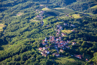 Dvorec Vogrsko in Renče-Vogrsko, Slowenien