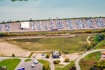 Luftbild von Landeshafen Wörth in Wörth am Rhein im Bundesland Rheinland-Pfalz, Deutschland