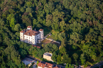 Luftbild von Castello di Rubbia in Savogna d’Isonzo im Bundesland Gorizia, Italien