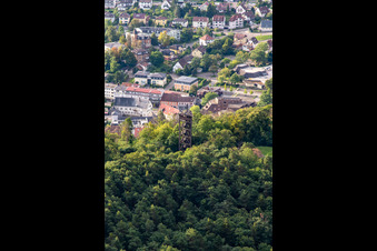 Bismarckturm in Bad Bergzabern im Bundesland Rheinland-Pfalz, Deutschland von oben gesehen
