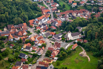Luftaufnahme von Neewiller-près-Lauterbourg im Bundesland Bas-Rhin, Frankreich