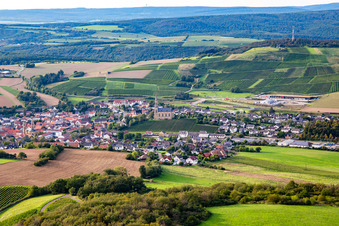 Waldböckelheim von Südosten im Bundesland Rheinland-Pfalz, Deutschland