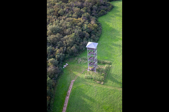 Heimbergturm Schloßböckelheim im Bundesland Rheinland-Pfalz, Deutschland von oben