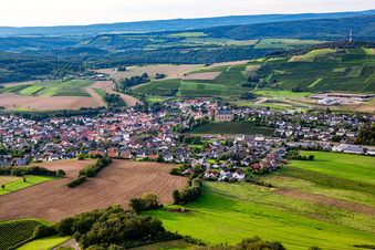 Luftaufnahme von Waldböckelheim von Südosten im Bundesland Rheinland-Pfalz, Deutschland
