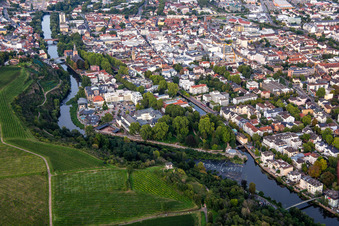 Luftbild von Thermen auf der Naheinsel in Bad Kreuznach im Bundesland Rheinland-Pfalz, Deutschland