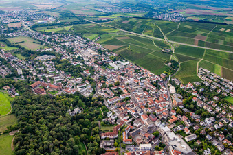 Rüdesheimer Straße von Südosten in Bad Kreuznach im Bundesland Rheinland-Pfalz, Deutschland