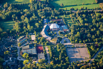 Freie Waldorfschule Ludwigsburg und Fröbelschule Ludwigsburg - Schule für Sprachbehinderte im Ortsteil Eglosheim im Bundesland Baden-Württemberg, Deutschland