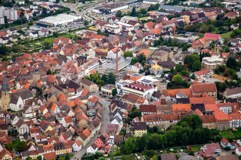 Historische Altstadt mit Brauerei Palmbräu Epping GmbH & Co. KG in Eppingen im Bundesland Baden-Württemberg, Deutschland