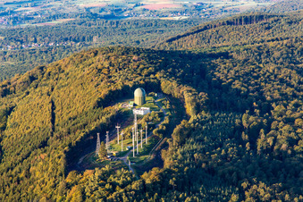 Radarantennen am Pfaffenschlick in Soultz-sous-Forêts im Bundesland Bas-Rhin, Frankreich