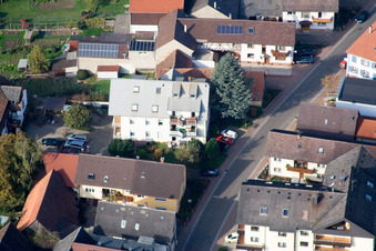 Hauptstr im Ortsteil Urloffen in Appenweier im Bundesland Baden-Württemberg, Deutschland von oben gesehen