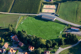Luftbild von Clubhouse Football Club in Steinseltz im Bundesland Bas-Rhin, Frankreich