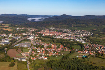 Altenstadt von Osten in Wissembourg im Bundesland Bas-Rhin, Frankreich