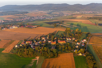 Schrägluftbild von Geisberg im Ortsteil Altenstadt in Wissembourg im Bundesland Bas-Rhin, Frankreich