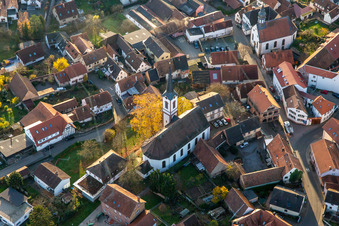 Laurentiusgarten in Göcklingen im Bundesland Rheinland-Pfalz, Deutschland