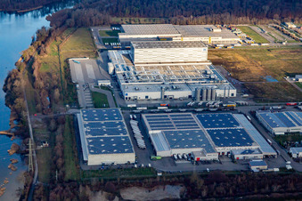 Pfälzer Erfrischungsgetränke von Westen in Wörth am Rhein im Bundesland Rheinland-Pfalz, Deutschland