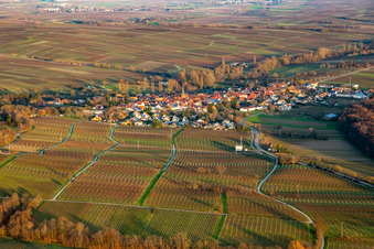 Heuchelheim von Südwesten in Heuchelheim-Klingen im Bundesland Rheinland-Pfalz, Deutschland
