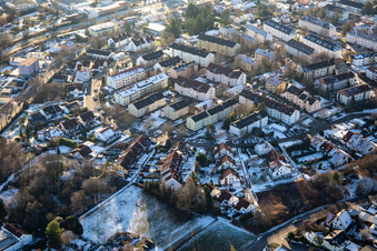 Maxburgring im Winter bei Schnee in Bad Bergzabern im Bundesland Rheinland-Pfalz, Deutschland