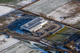 Aldi im Winter bei Schnee in Schweighofen im Bundesland Rheinland-Pfalz, Deutschland